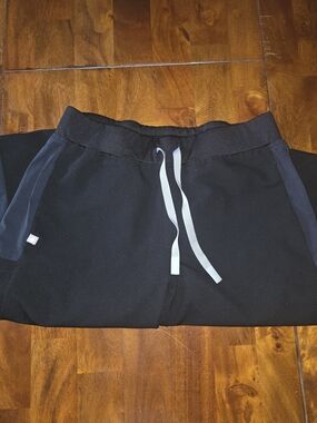 Figs Black Technical Collection Scrub Bottoms